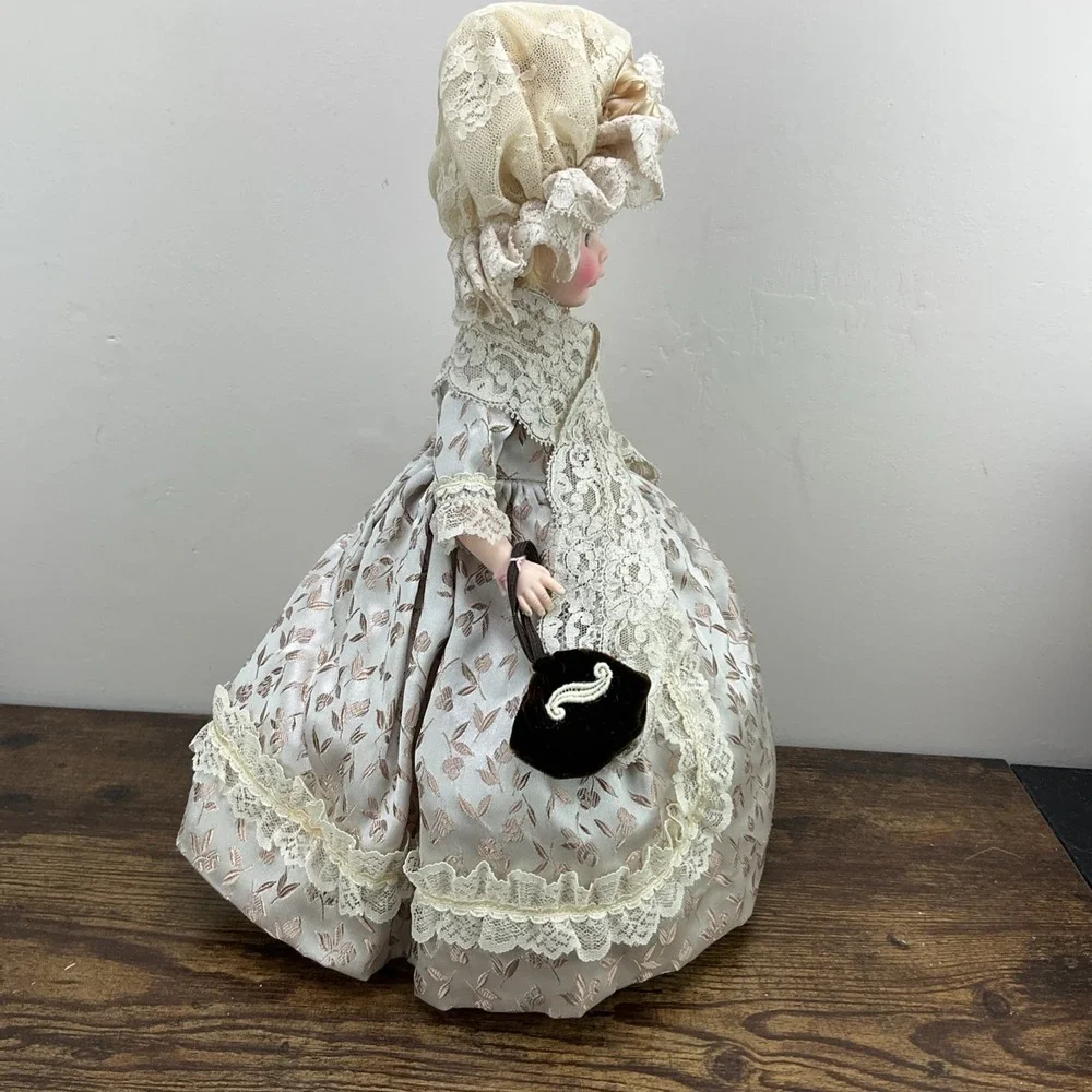 1976 Madame Alexander Martha Washington 1501 First Ladies Series Doll With Box